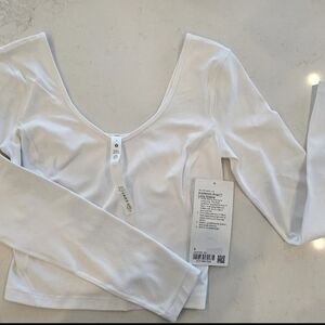 Lululemon Women’s Align Cropped Long Sleeve Top Size 4 White LW3FHWS (NWT)
